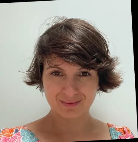 Mari Kondrateva, UI & UX Product Designer + Front End Developer freelancer
