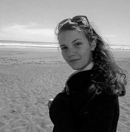 Mina Phillips, Writer freelancer